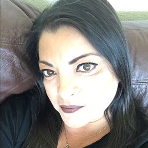 Meet your Posher, Anita